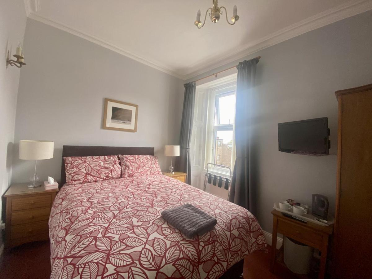 Lomond Guest House Leven  Extérieur photo